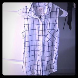 SO collared button down tank